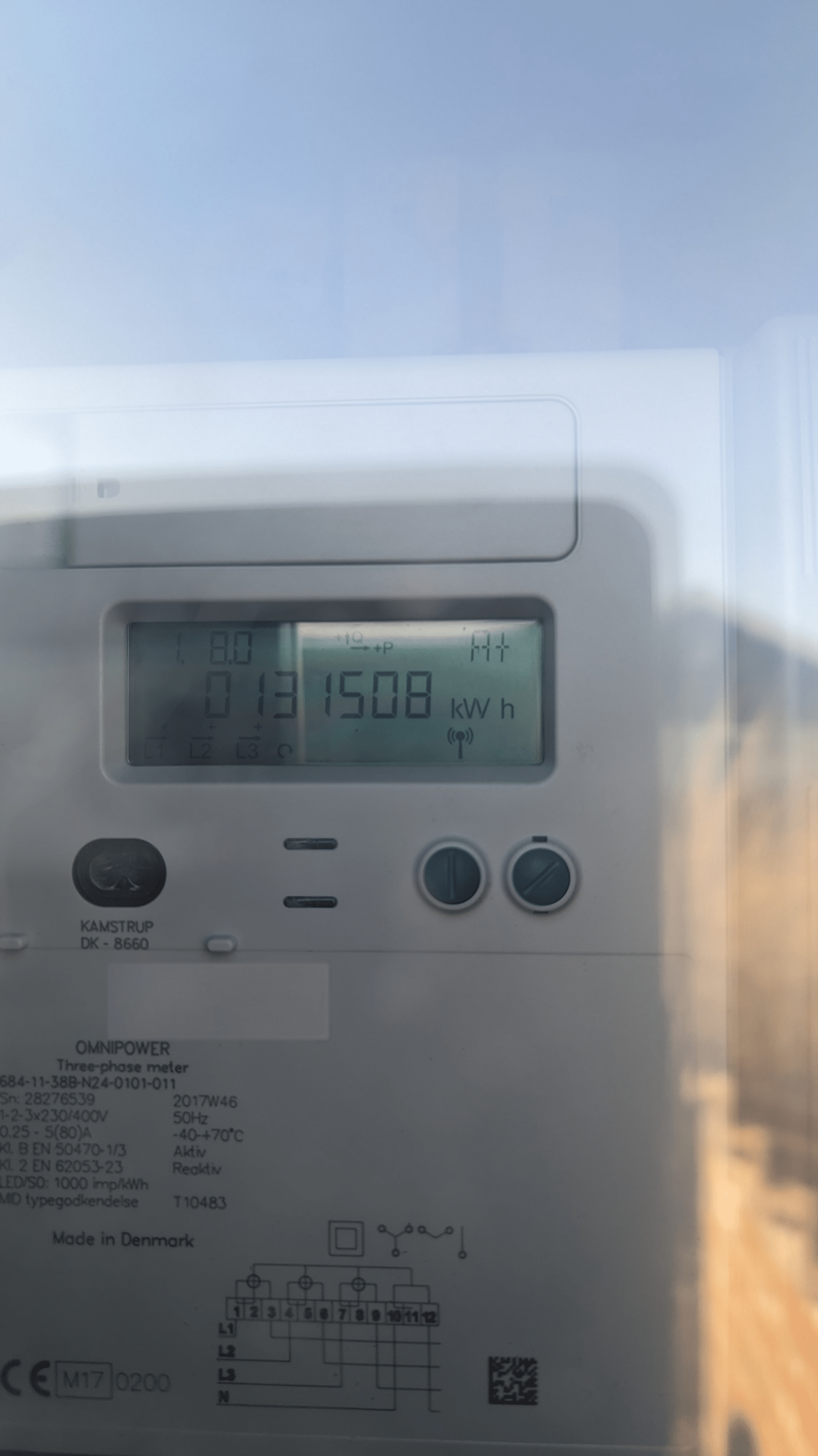 Dänischer Stromzähler ablesen - alle Ziffern inklusive Nachkommastellen fotografieren